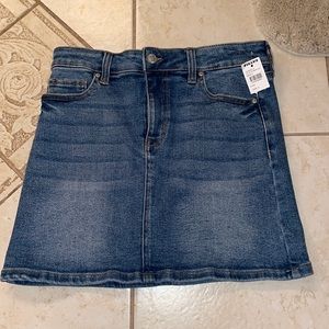 Adorable denim skirt